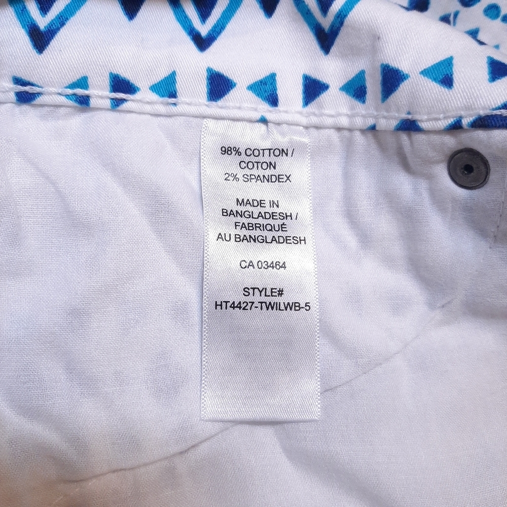 Revolution By Ricki's Brooke Shorts Diamond Print Mid Rise Stretchy White Blue - Picture 9 of 10